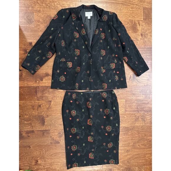 Oscar De La Renta 2 Piece Suit Skirt Set Size 14W/18W Lotus Flower Embroidery